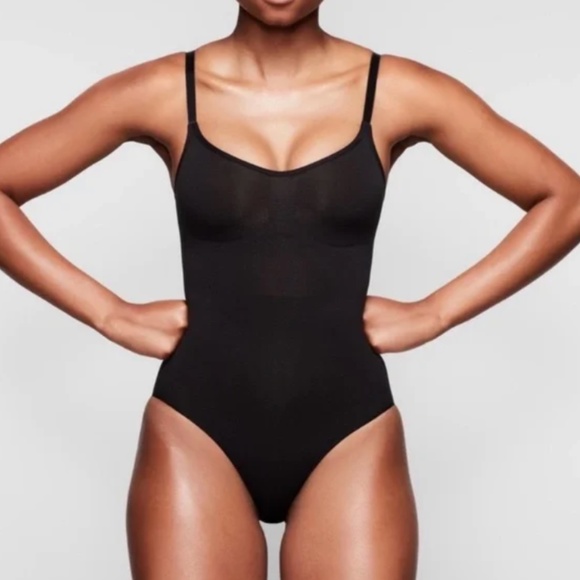 SKIMS Intimates & Sleepwear Skims Sculpting Bodysuit With Snaps